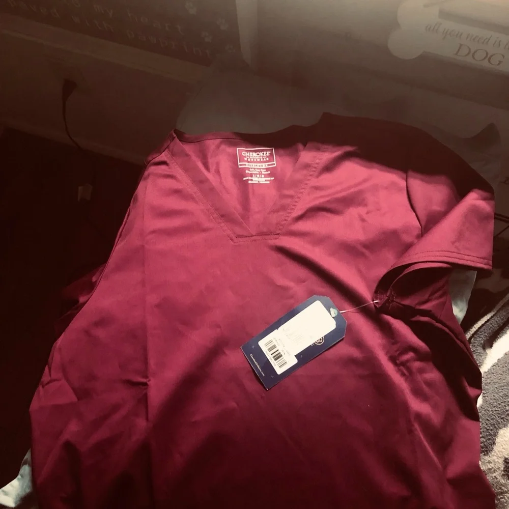 Cherokee Scrub Top - Picture 5 of 5